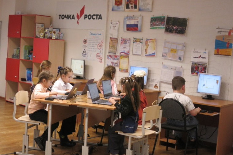 Я только начинаю познавать этот мир: в Талинской школе в центре «Точка роста» прошел День открытых дверей.